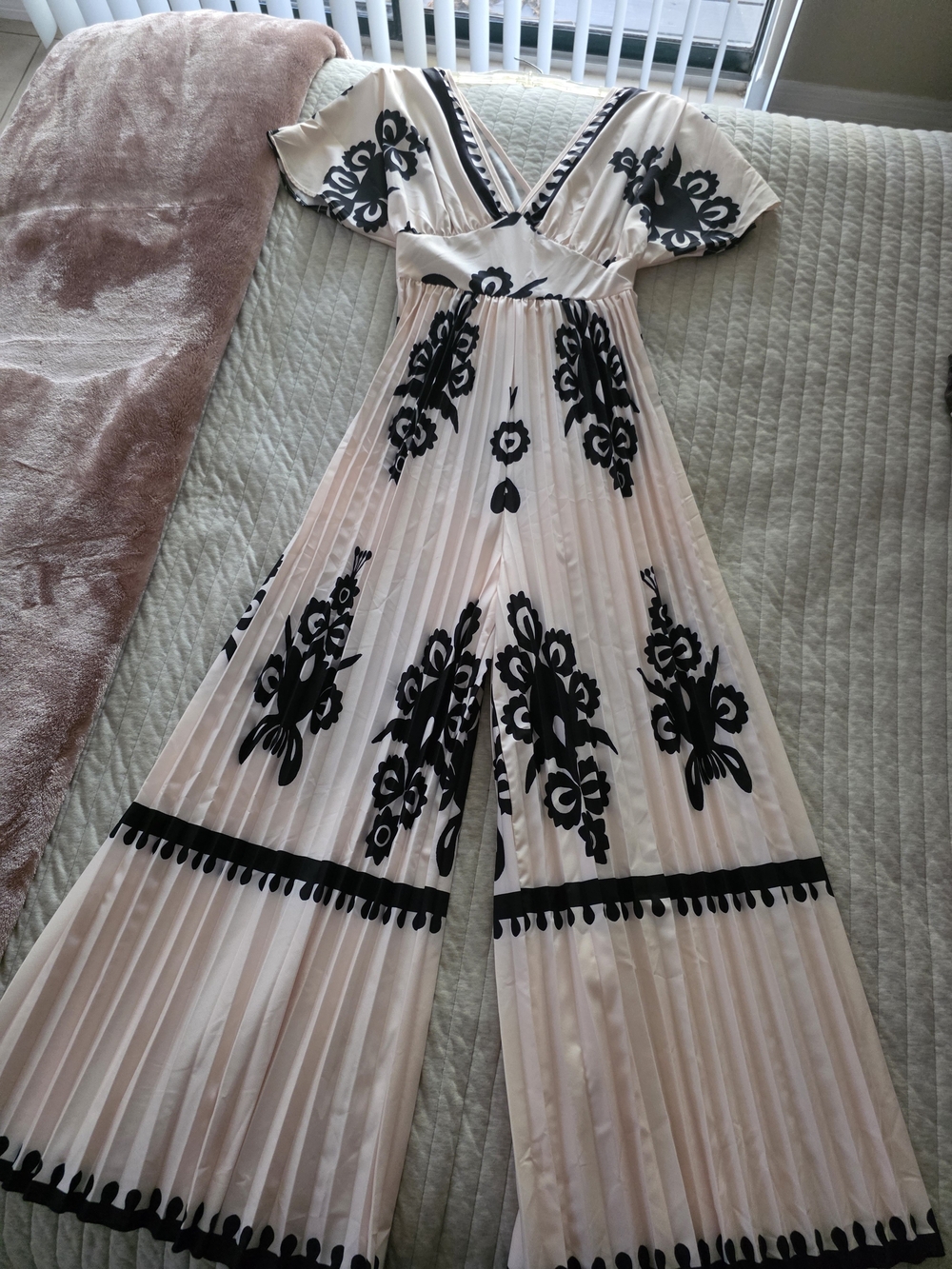 SHEIN Blush Pink Pleated Wide-Leg Jumpsuit with Black Floral Motif